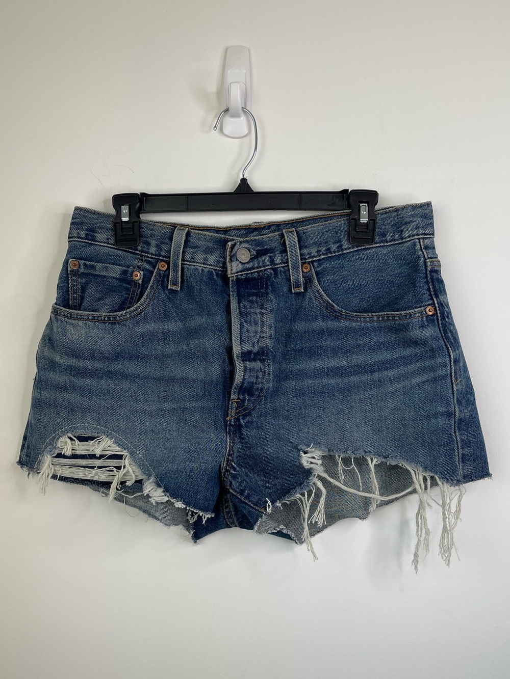 Levi's Classic Blue Frayed Jean Shorts W31